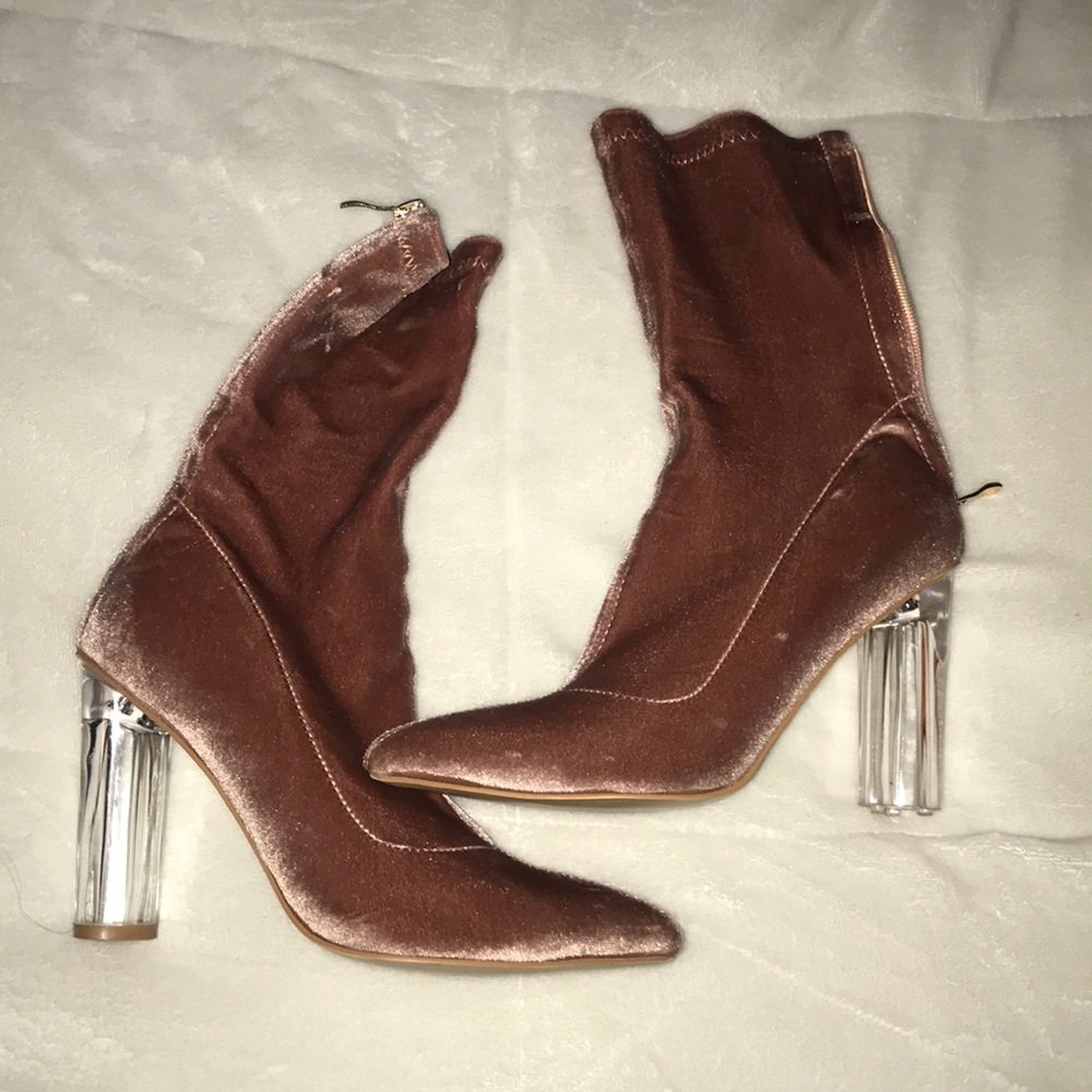 AMUVE ankles boots